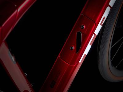 Trek Domane SL 6 AXS 47 Crimson Produktbild 3