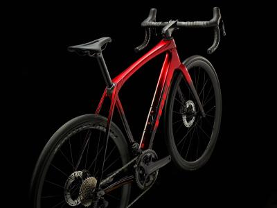 Trek Domane SLR 7 62 Metallic Red Smoke to Red Carbon S Produktbild 2