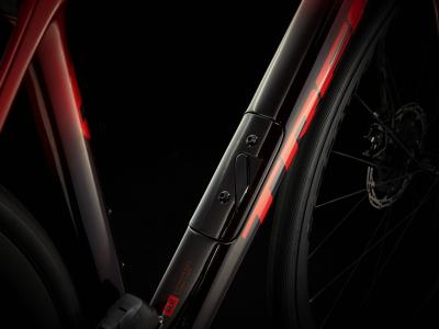 Trek Domane SLR 7 AXS 52 Metallic Red Smoke to Red Carb Produktbild 3