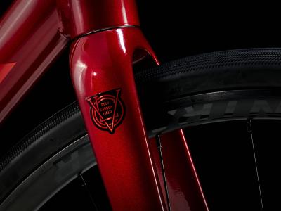 Trek Domane AL 2 61 Crimson to Dark Carmine Fade Produktbild 8