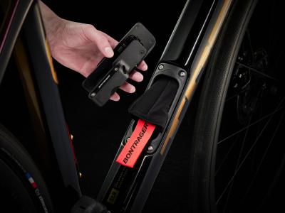 Trek Domane SLR 7 AXS 60 Axinite Flip/Trek Black Produktbild 4