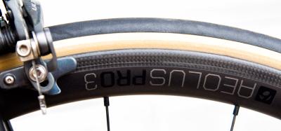 Bontrager Vorderrad Bontrager Aeolus Pro 3 TLR 18-Loch Black Produktbild 9
