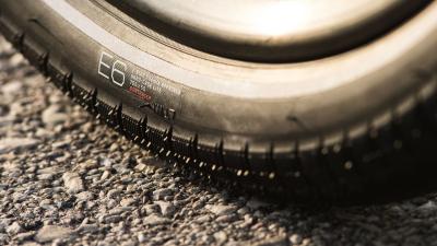 Bontrager Reifen Bontrager E6 Hard-Case Lite 27.5x2.40 Refle Produktbild 5